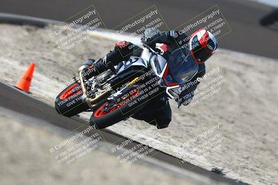 media/Nov-01-2025-TrackDaz (Sat) [[2b4d5192bc]]/B Group/1220pm (Turn 2 Outside)/